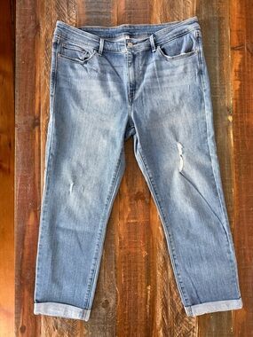 Levi Strauss & Co Women’s 33 Distressed Straight Leg Ankle Jeans | SKU 0115